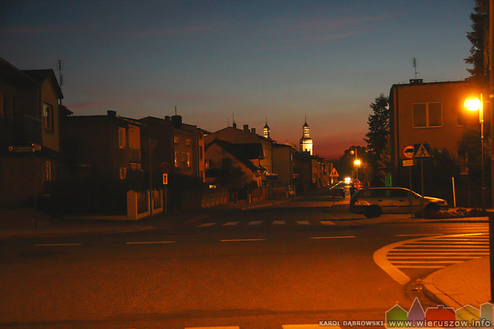 Wieczorny widok na ulica gen. Dąbrowskiego